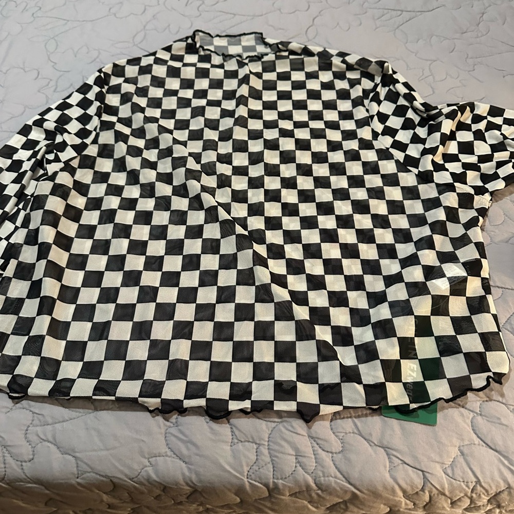 Chic Black and White Checkered thin Crop top